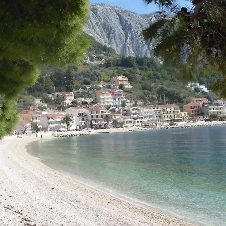 Beachfront Deluxe Apartament Podgora (Split-Dalmatia)