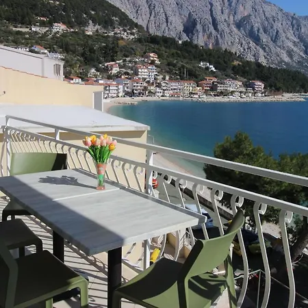 Beachfront Deluxe Apartament *