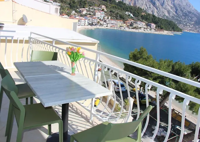 Beachfront Deluxe * Podgora (Split-Dalmatia)