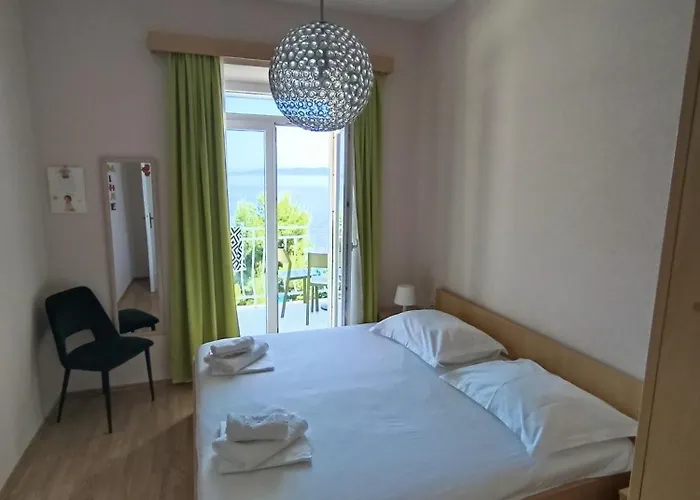 Beachfront Deluxe * Podgora (Split-Dalmatia)