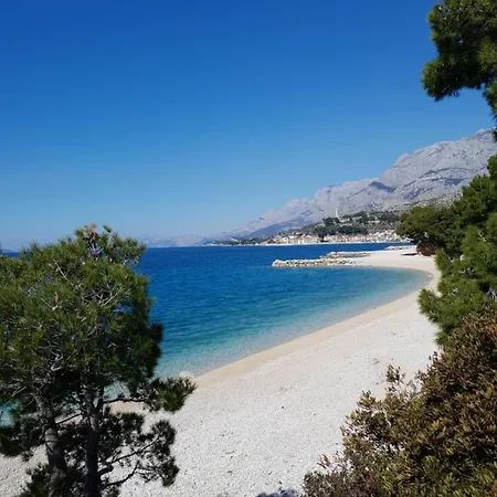 Beachfront Deluxe Apartman Podgora